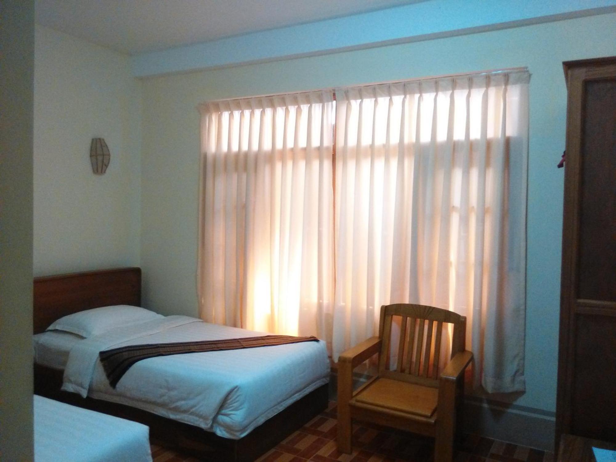 Inle Star Hotel Nyaung Shwe Room photo