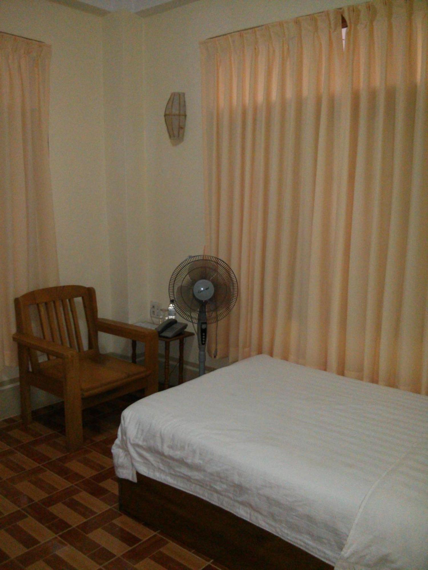 Inle Star Hotel Nyaung Shwe Room photo